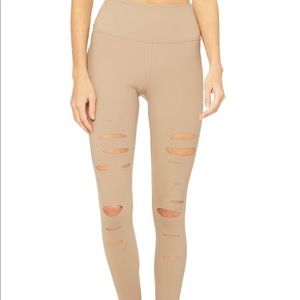 Alo yoga ripped-warrior legging